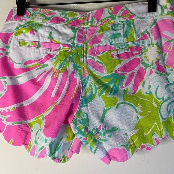 Lilly Pulitzer Buttercup Shorts Flamingo Pink Don’t Give A Cluck - Picture 4 of 8